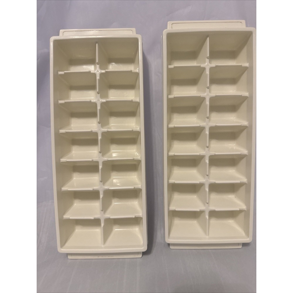 VINTAGE Unbranded STACKING PLASTIC ICE CUBE TRAYS